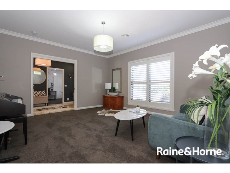 73 McBrien Drive, Kelso NSW 2795