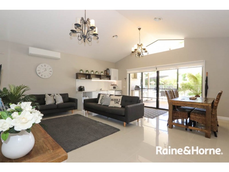 73 McBrien Drive, Kelso NSW 2795