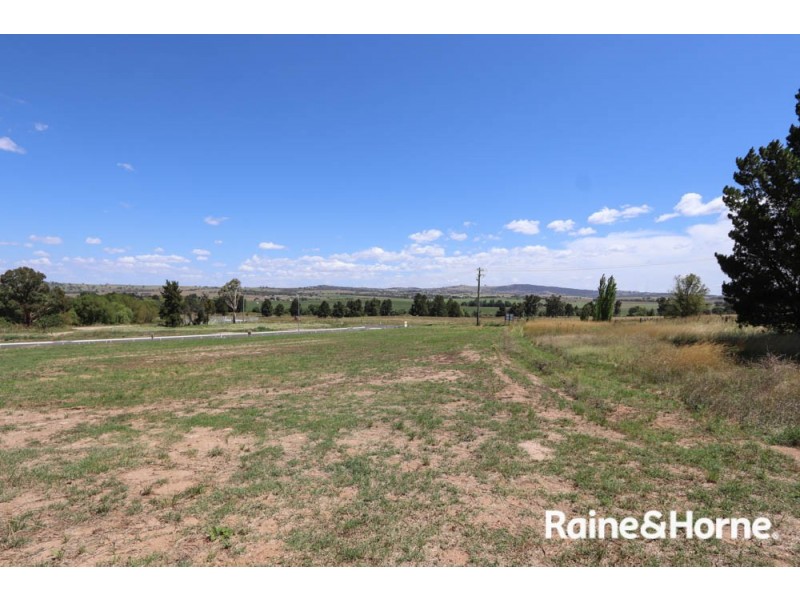 7 Campbell Close, Llanarth NSW 2795