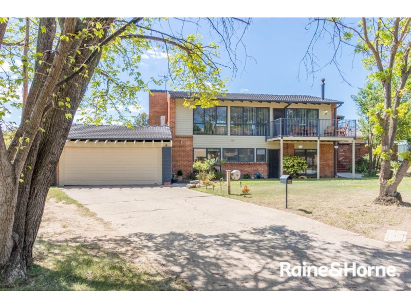 12 Barega Place, Kelso NSW 2795