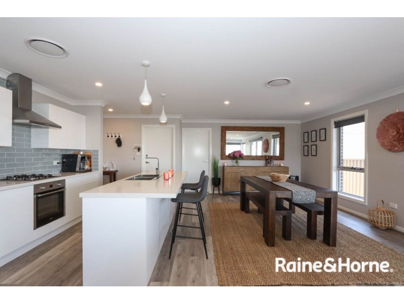 7 Ignatius Place, Kelso NSW 2795