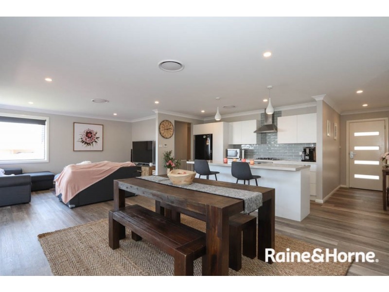 7 Ignatius Place, Kelso NSW 2795