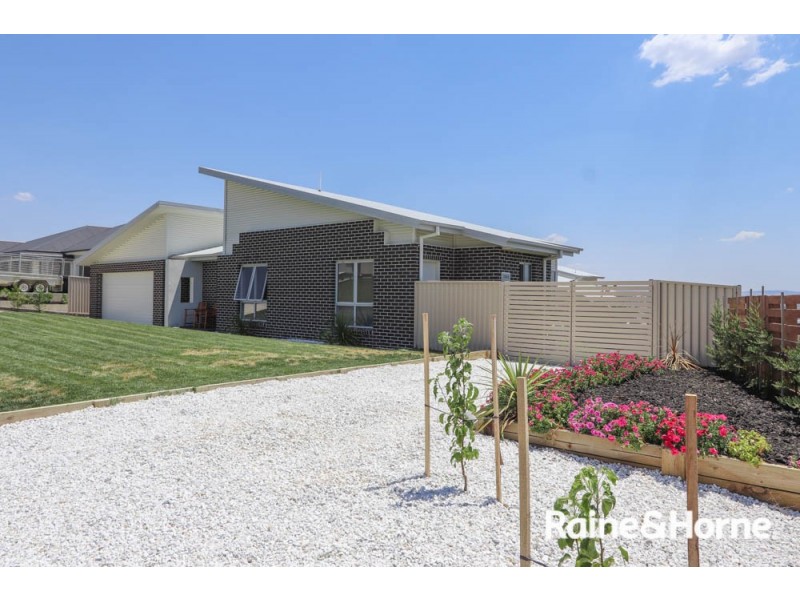 7 Ignatius Place, Kelso NSW 2795