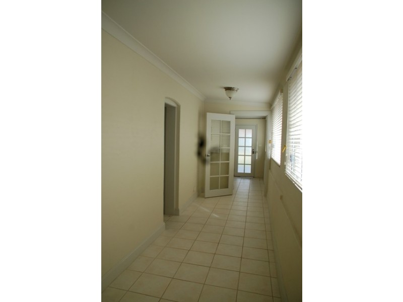 180 Piper St, Bathurst NSW 2795