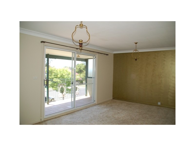 30 Piper St, Bathurst NSW 2795