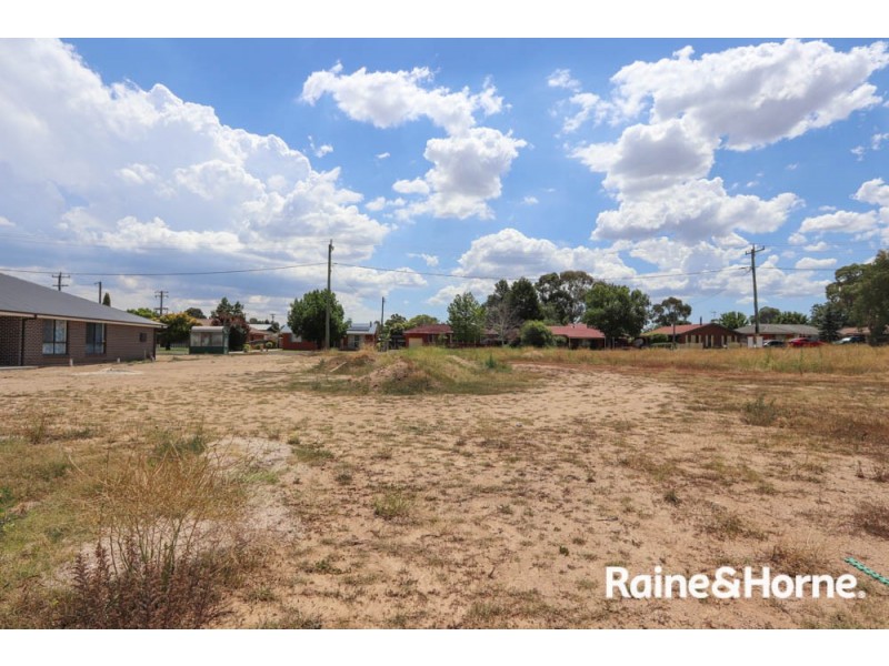 42a Hamilton Street, Eglinton NSW 2795