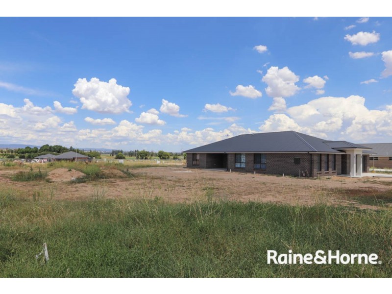 42a Hamilton Street, Eglinton NSW 2795