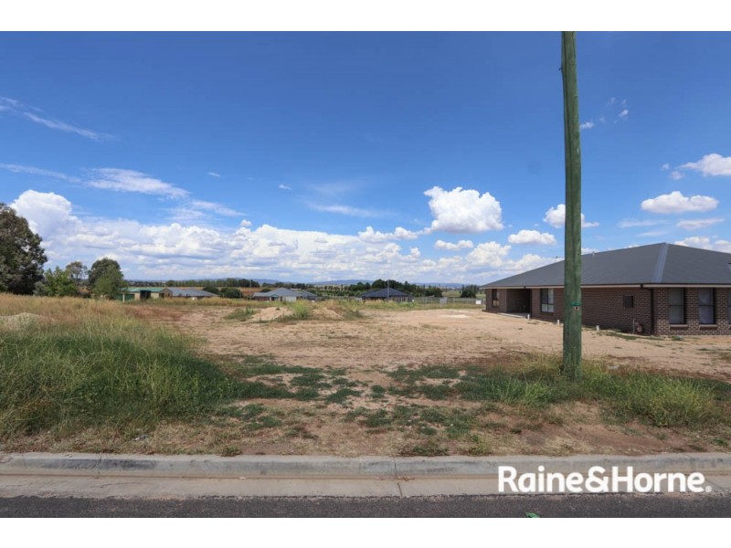 42a Hamilton Street, Eglinton NSW 2795