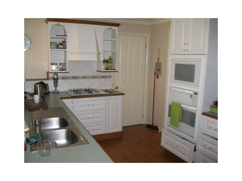 8 honeysuckle, Bathurst NSW 2795