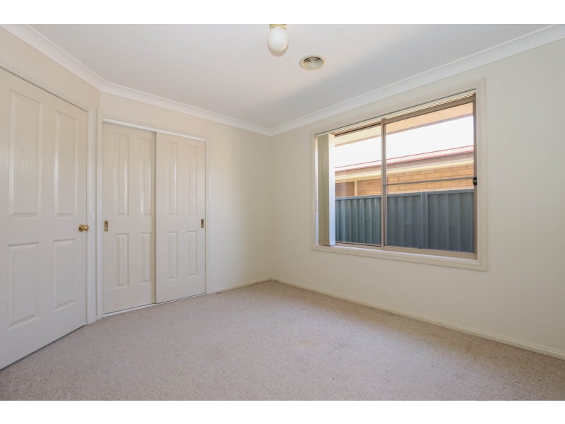 1 Federation Drive, Bathurst NSW 2795