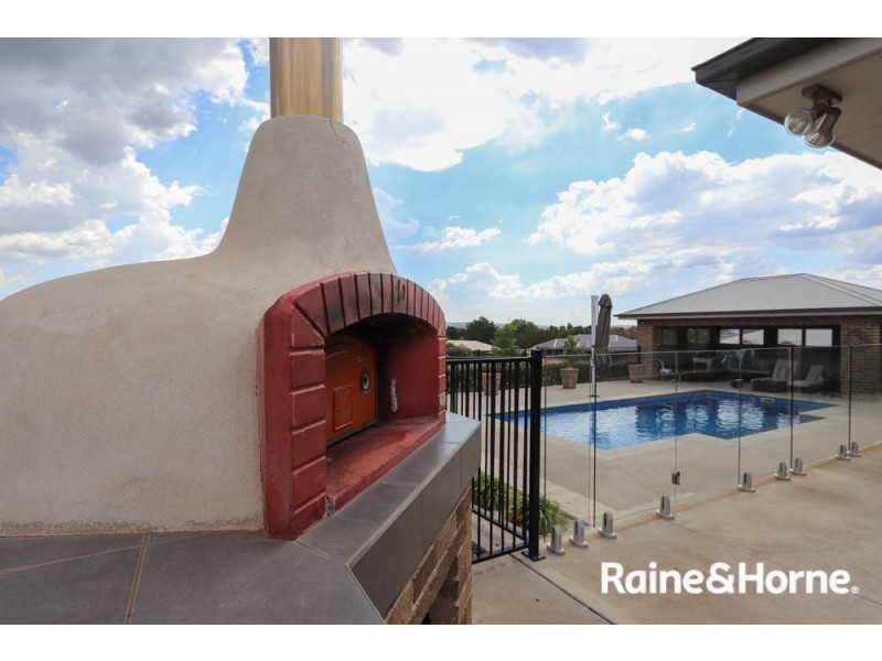 5 Ridgeview Close, White Rock NSW 2795