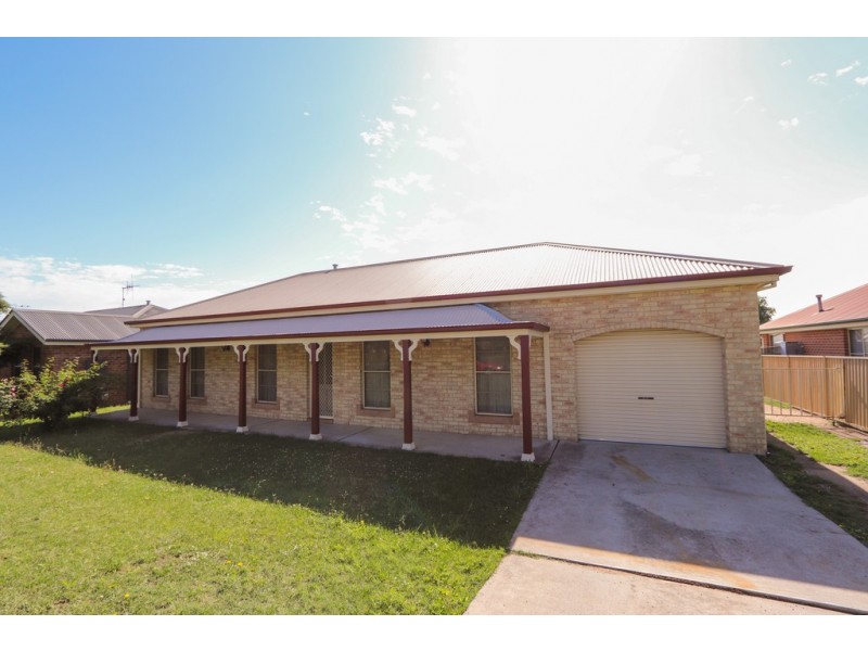 20 Hamilton St, Eglinton NSW 2795