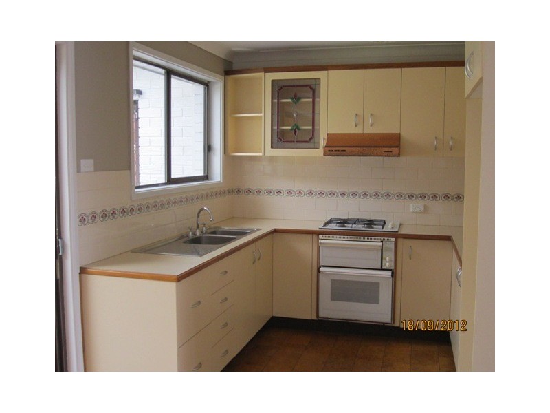 18 Casey Circuit, Bathurst NSW 2795