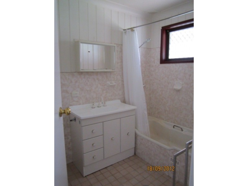 18 Casey Circuit, Bathurst NSW 2795