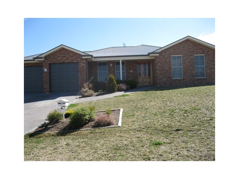 9 Arnold court, Kelso NSW 2795