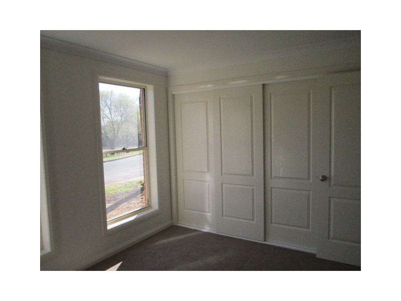 20 Alma, Bathurst NSW 2795