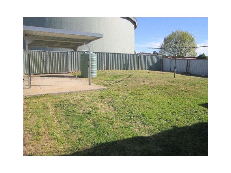 19 Alamein Wlk, Bathurst NSW 2795