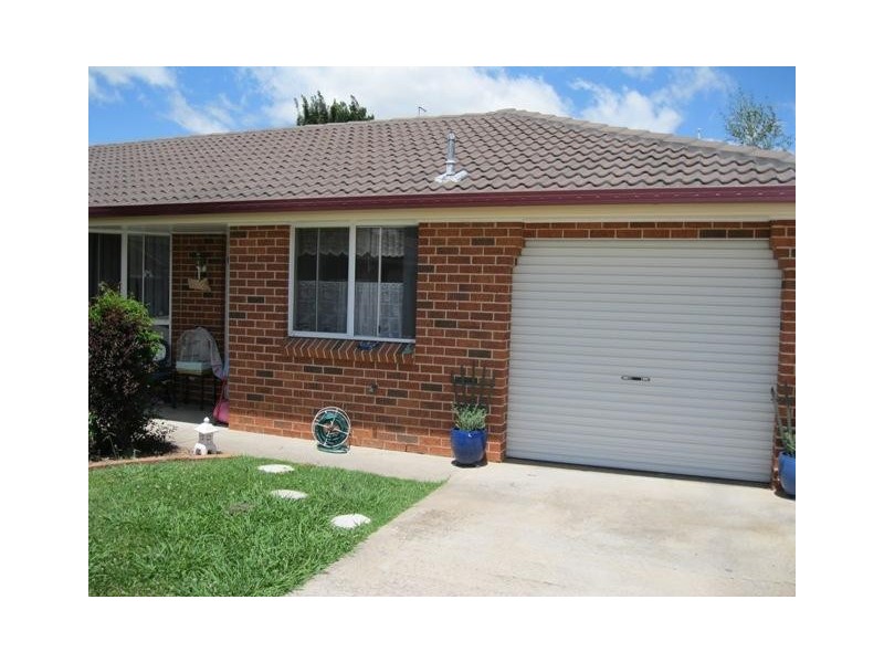 4/42 Lambert St, Bathurst NSW 2795