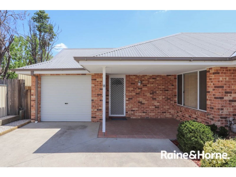 8/159a Stewart Street, Bathurst NSW 2795