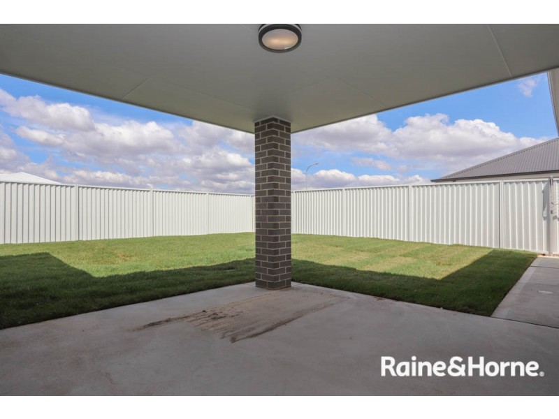 52 Fraser Drive, Eglinton NSW 2795