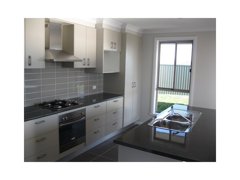3 Bligh Street, Bathurst NSW 2795