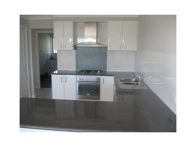 30 Blaxland Drive, Bathurst NSW 2795