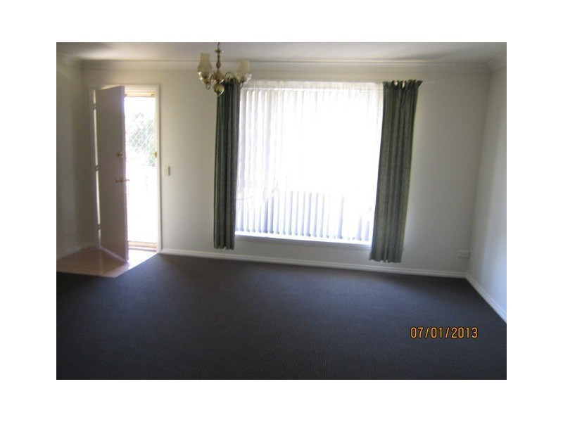 8 Charles Place, Kelso NSW 2795