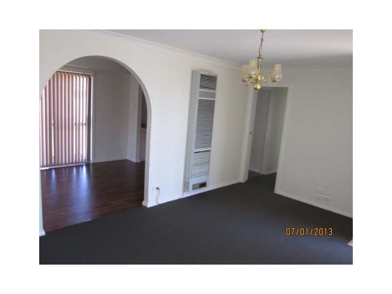 8 Charles Place, Kelso NSW 2795