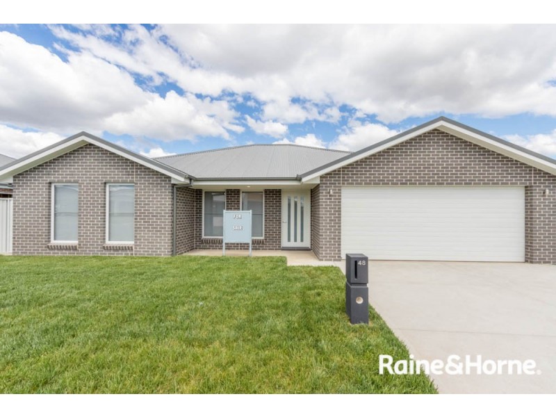 48 Fraser Drive, Eglinton NSW 2795