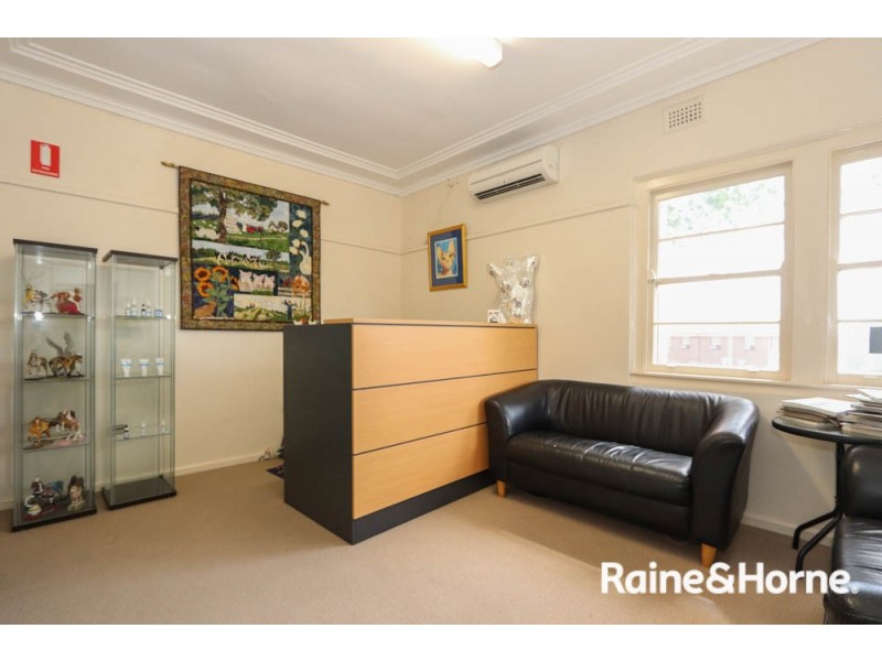 430 Howick Street, West Bathurst NSW 2795