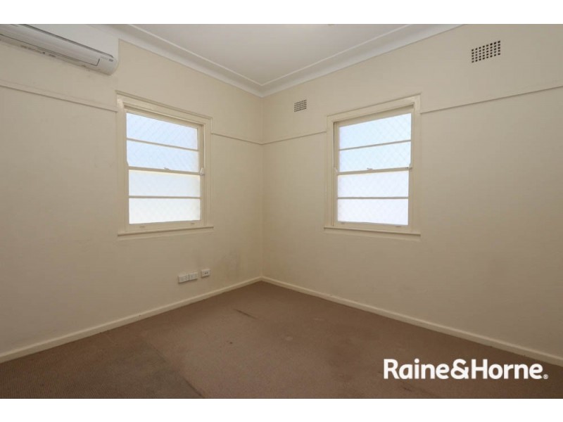 430 Howick Street, West Bathurst NSW 2795