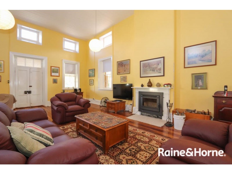 1 Davis Street, Sofala NSW 2795
