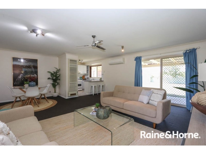 11 Peacock Street, Eglinton NSW 2795