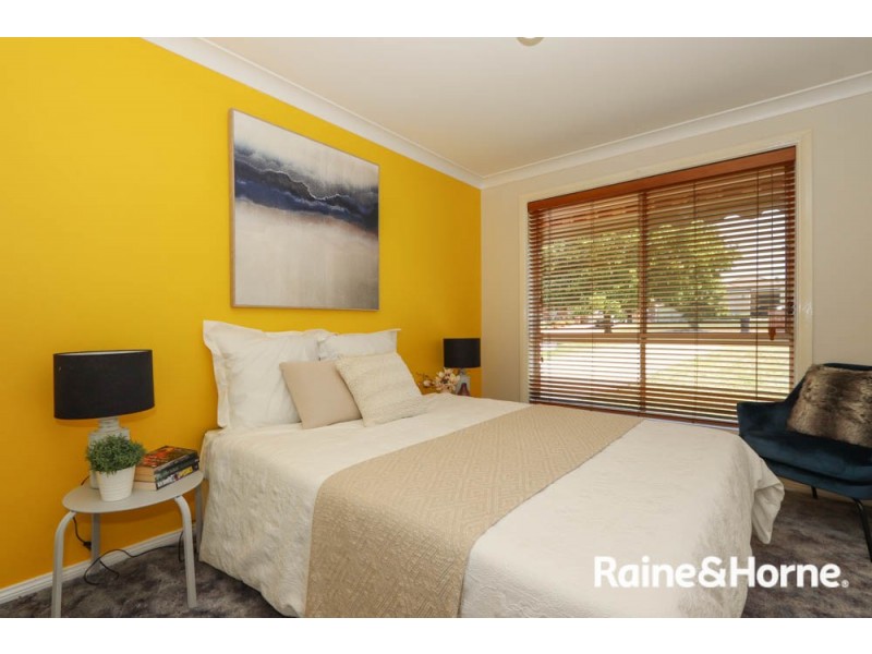 11 Peacock Street, Eglinton NSW 2795