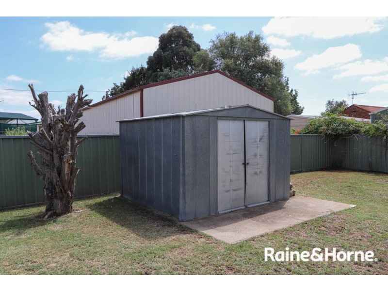 11 Peacock Street, Eglinton NSW 2795