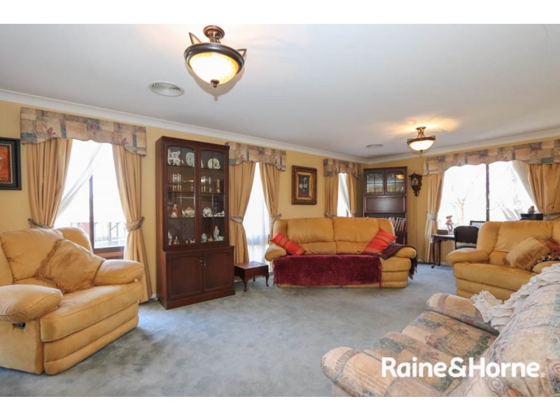 13 Bullock Place, Kelso NSW 2795