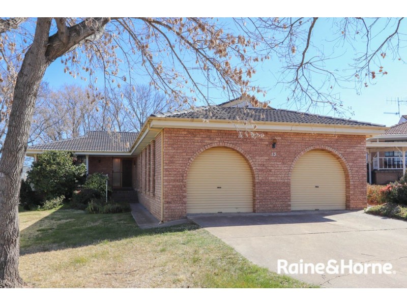 13 Bullock Place, Kelso NSW 2795