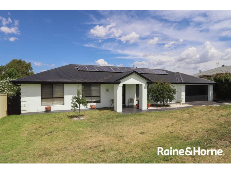 14 Jarrah Court, Kelso NSW 2795