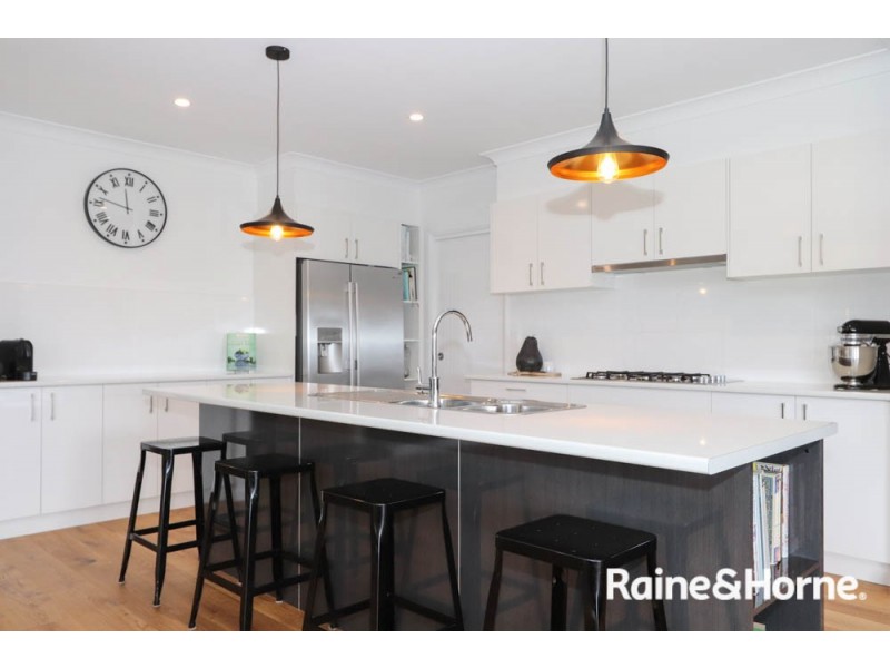 5 Byrne Close, Kelso NSW 2795