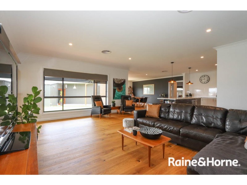 5 Byrne Close, Kelso NSW 2795