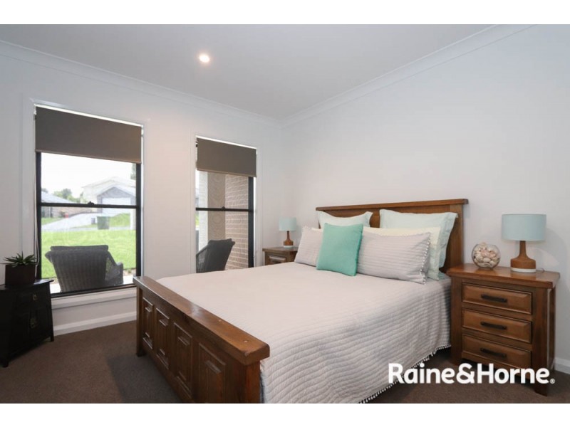 5 Byrne Close, Kelso NSW 2795
