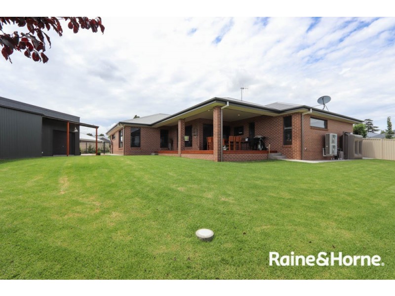 5 Byrne Close, Kelso NSW 2795