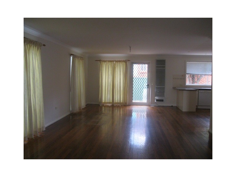 42 Esrom, Bathurst NSW 2795