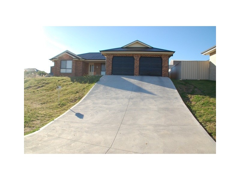 9A Jarrah Crt, Kelso NSW 2795