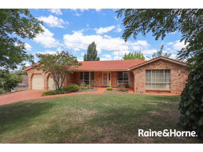 23 Weeks Place, West Bathurst NSW 2795