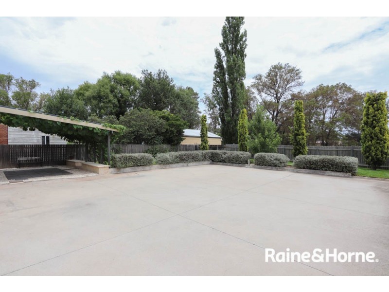 25 Rankin Street, Bathurst NSW 2795