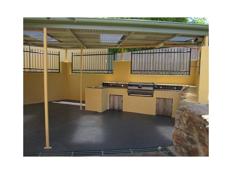 6 Merrick Cl, Bathurst NSW 2795