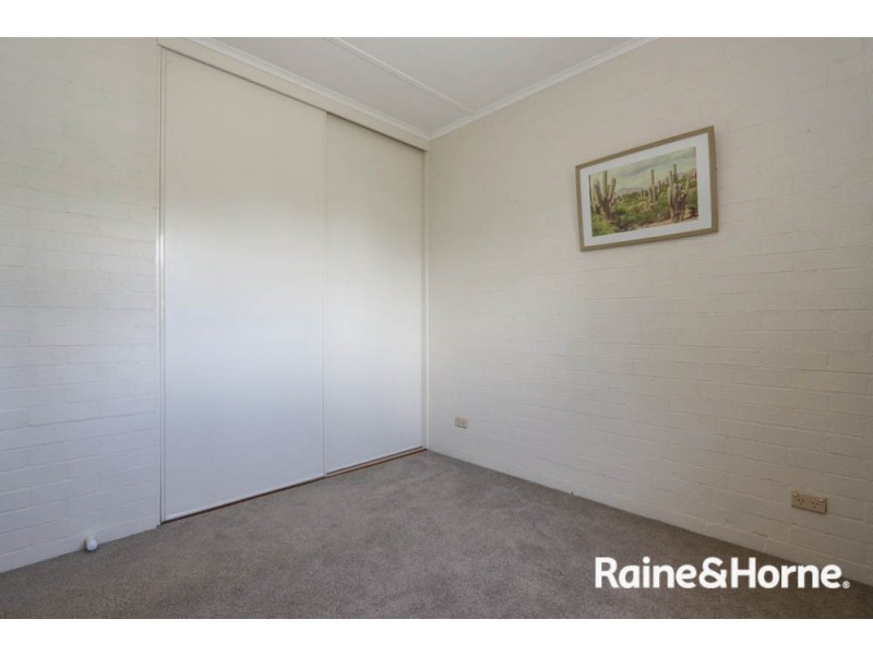 6 Busby Street, South Bathurst NSW 2795