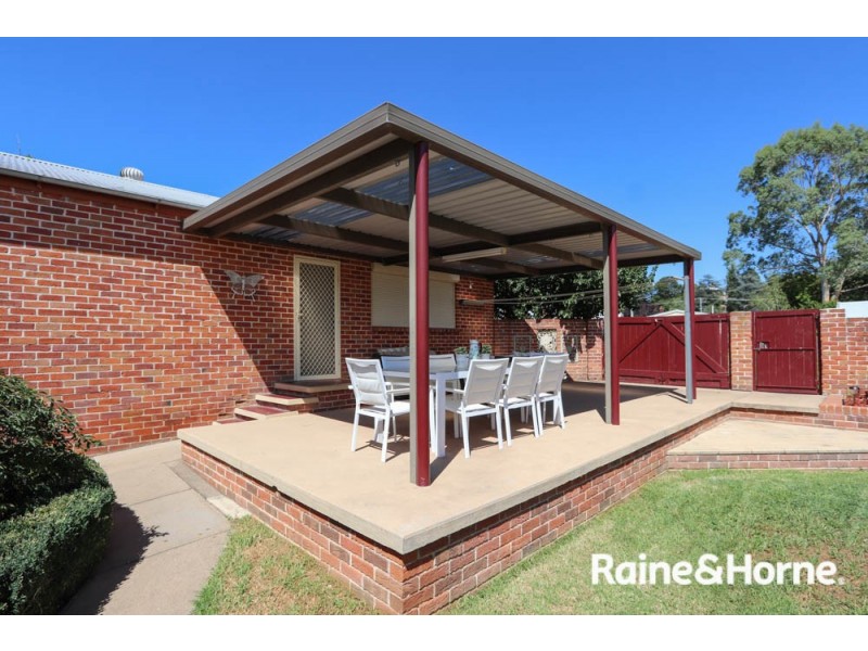 6 Busby Street, South Bathurst NSW 2795
