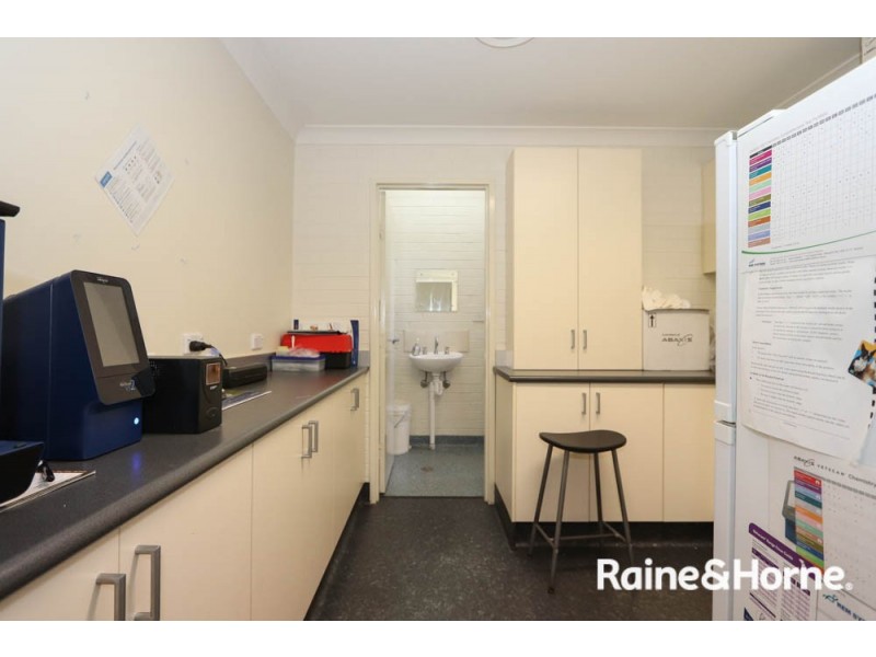 90 Rankin Street, Bathurst NSW 2795